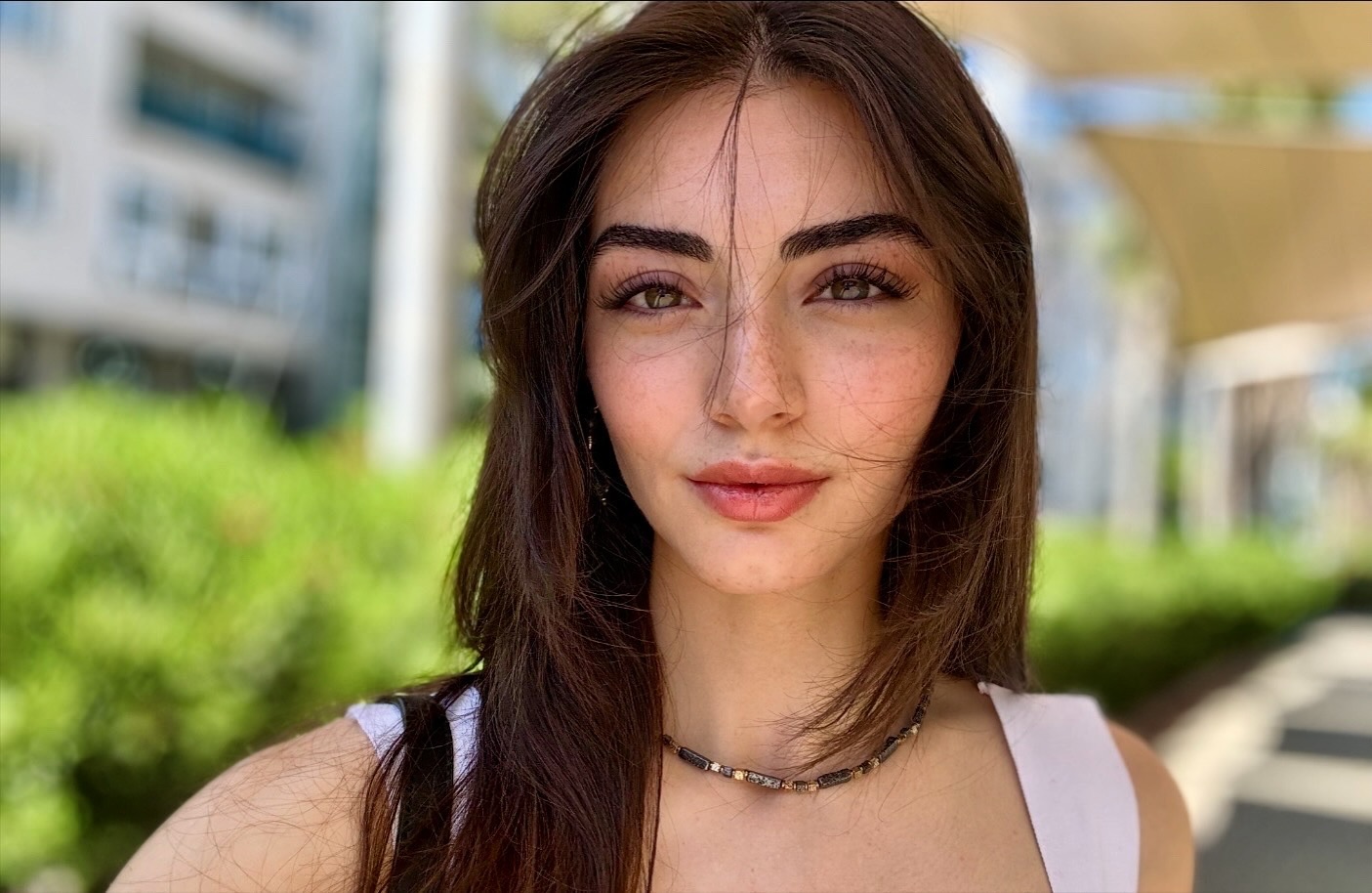 أوزجة تورار عمرها ديانتها زوجها جنسيتها معلومات عنها ويكيبيديا