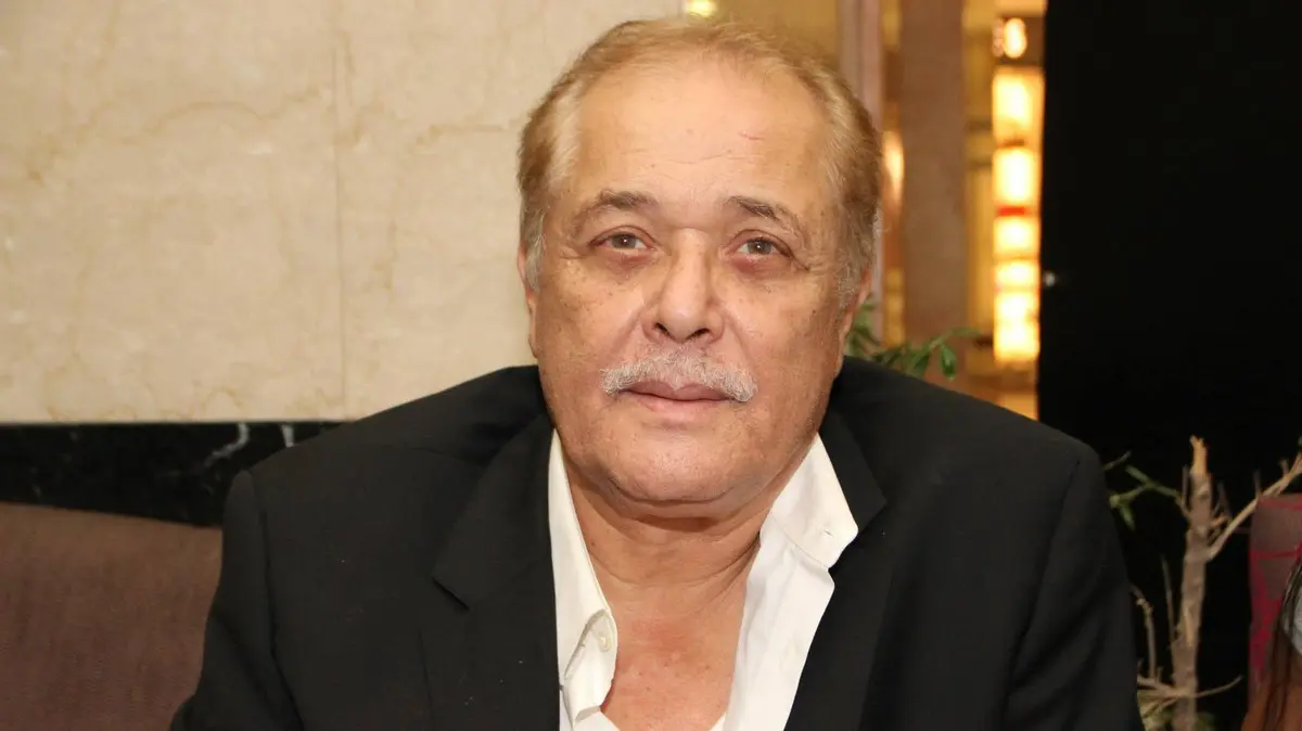 محمود عبد العزيز عمره ديانته جنسيته زوجته وفاته معلومات عنه ويكيبيديا